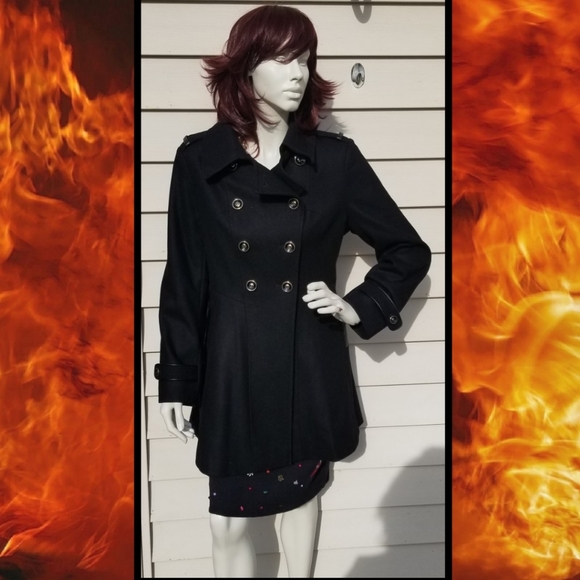 Via Spiga Classy Feminine Wool Coat - Picture 5 of 5